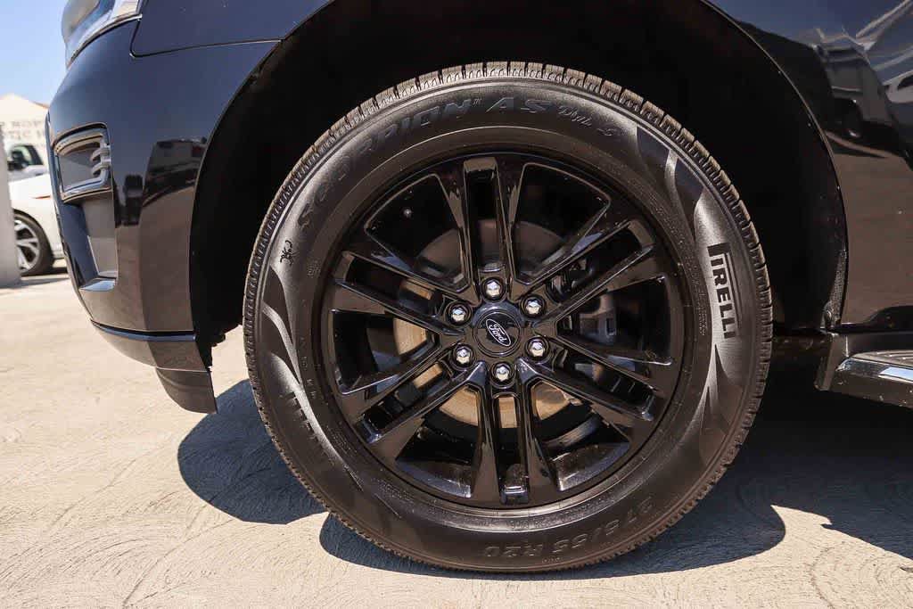 Certified 2023 Ford Expedition Max XLT RWD image 11