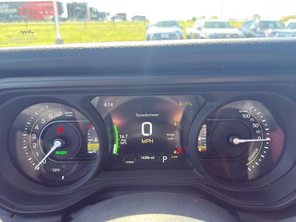 Used 2024 Jeep Wrangler Unlimited AWD/4WD image 16