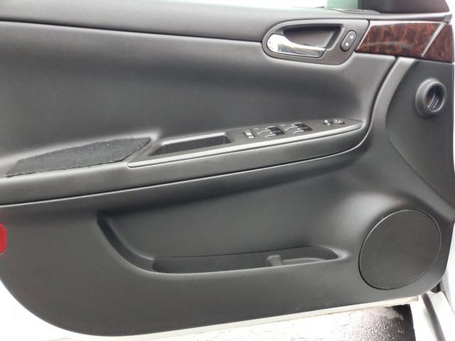 Used 2014 Chevrolet Impala Limited LS FWD image 19