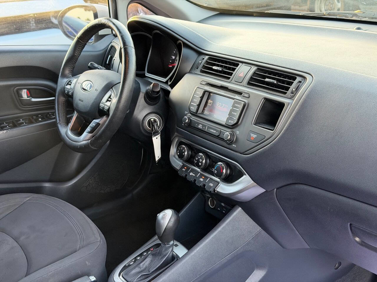 Used 2013 Kia Rio EX w/ Convenience Pkg image 28