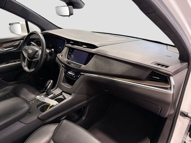 Used 2018 Cadillac XT5 Platinum w/ Driver Assist Package image 26