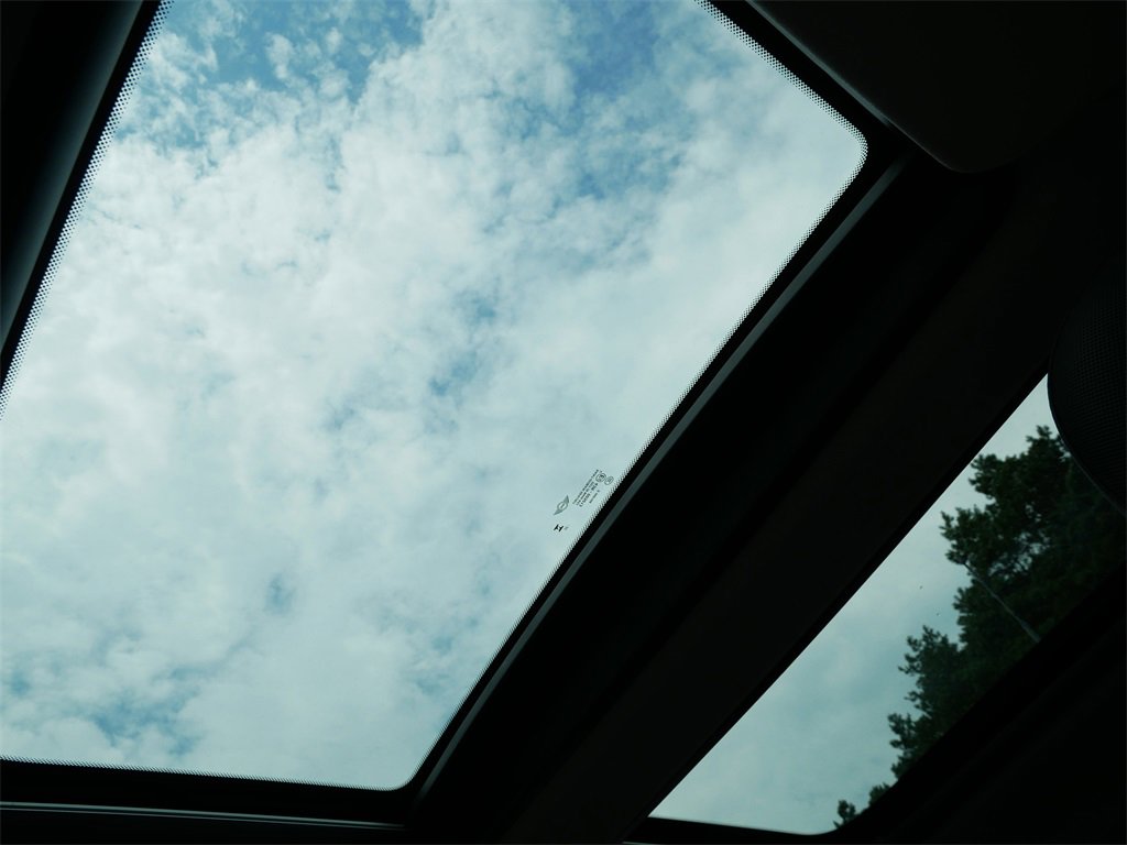 Used 2024 MINI Cooper SE image 24