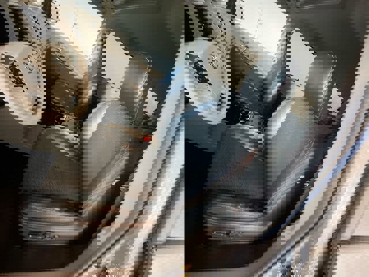 Used 2012 Toyota Sienna SE image 11