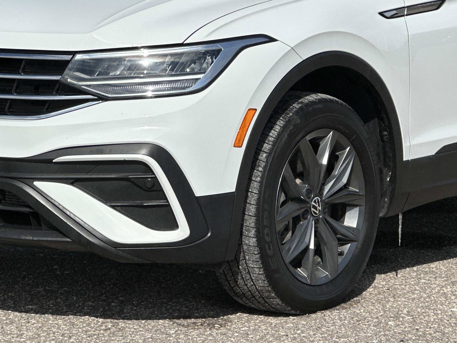 Used 2022 Volkswagen Tiguan SE image 8