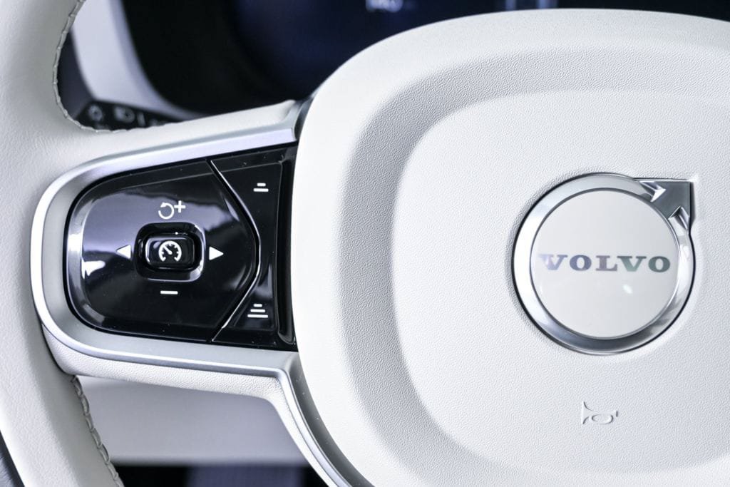 New 2026 Volvo XC60 B5 Ultra w/ Climate Package AWD/4WD image 10
