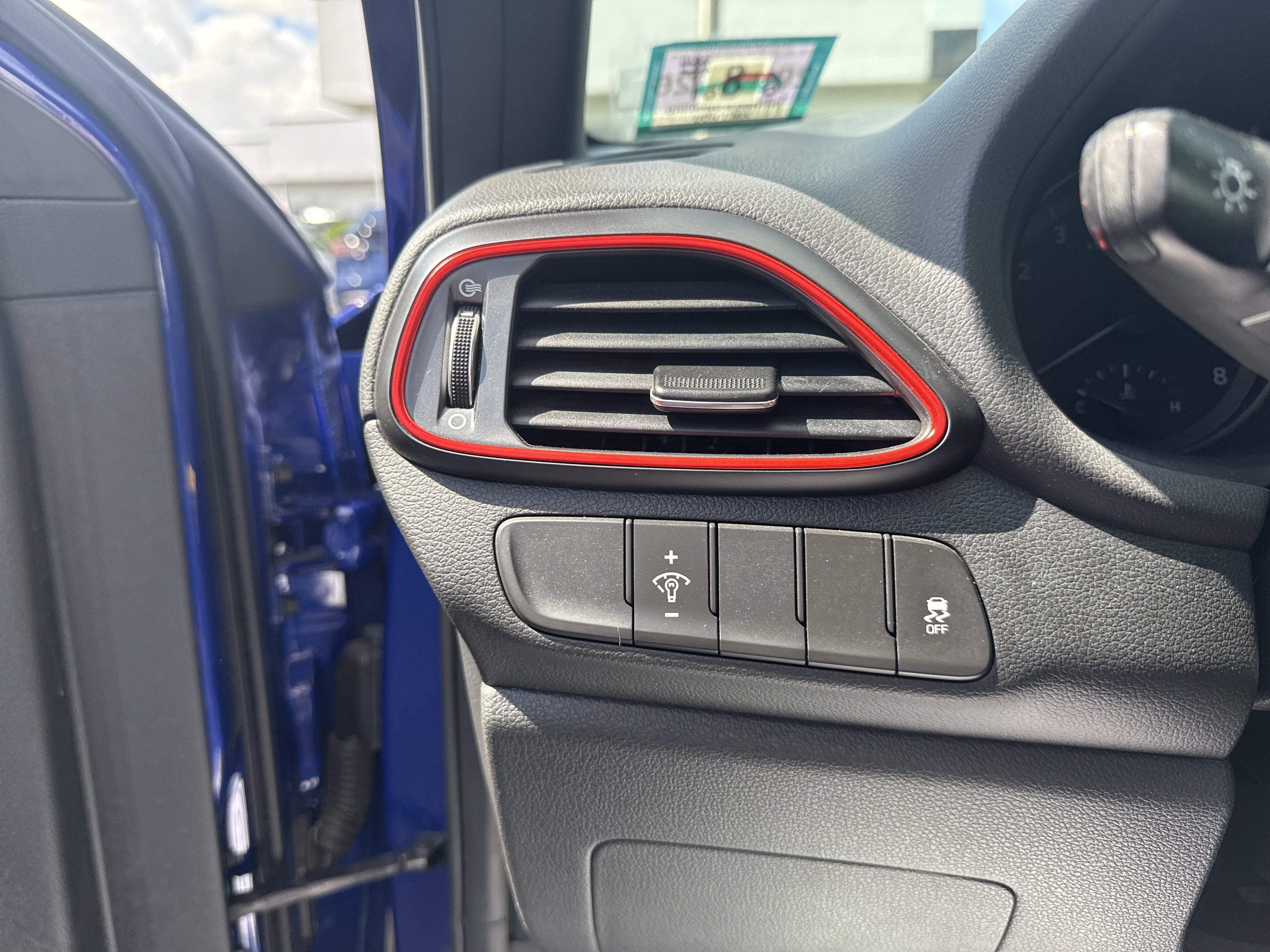 Used 2019 Hyundai Elantra GT N Line image 11