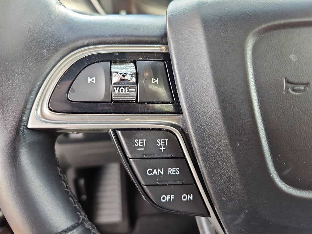 Used 2020 Lincoln Nautilus Reserve AWD/4WD image 11