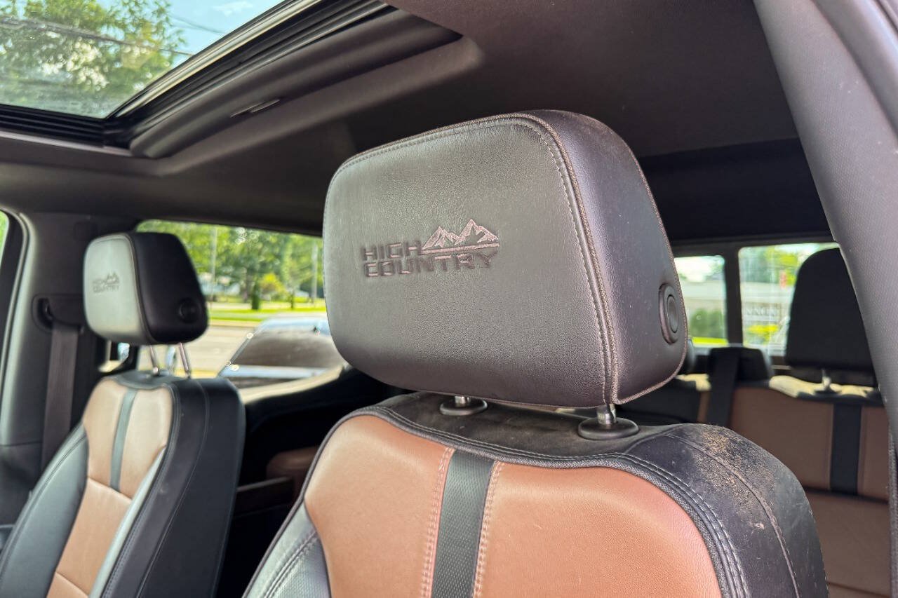 Used 2022 Chevrolet Silverado 1500 High Country w/ LPO, Dark Essentials Package AWD/4WD image 25