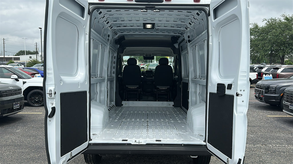 Used 2026 RAM ProMaster 2500 w/ Convenience Group FWD image 35