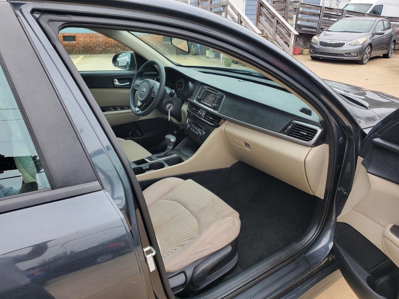 Used 2016 Kia Optima LX FWD image 5