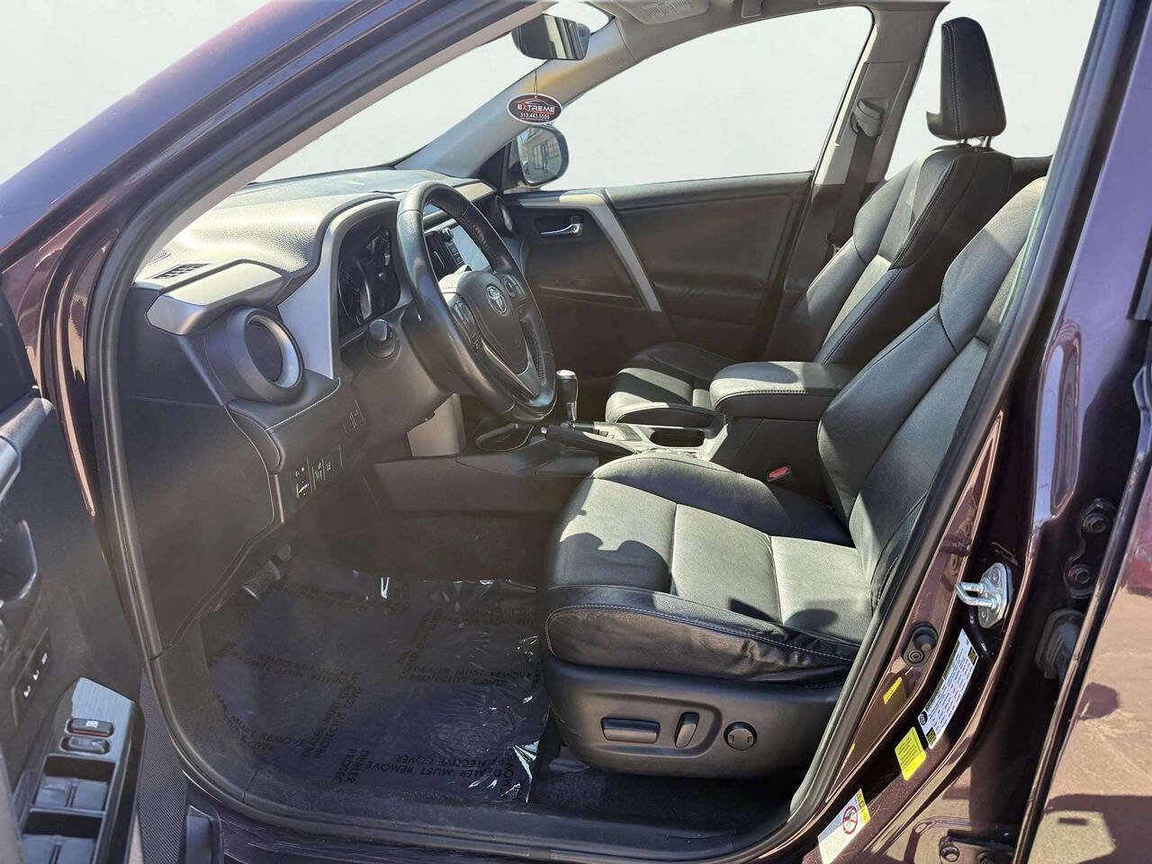 Used 2017 Toyota RAV4 Limited image 10