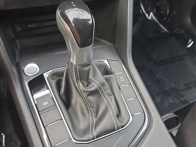 Certified 2022 Volkswagen Tiguan SE FWD image 15