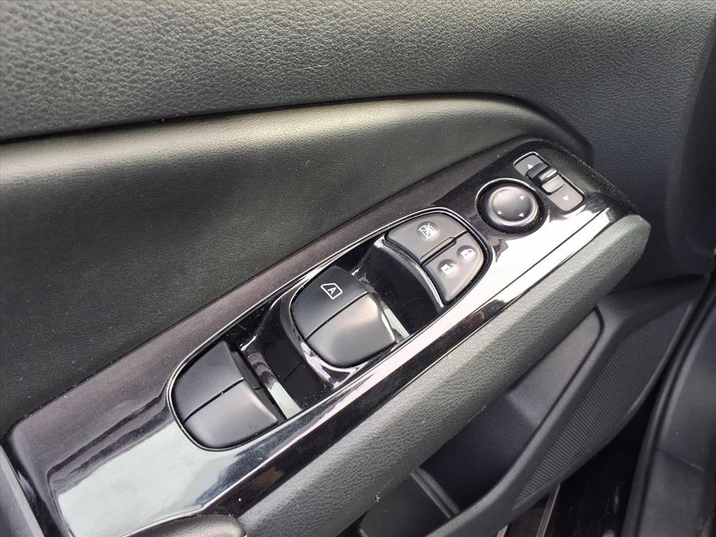 Used 2023 Nissan Altima 2.5 SV image 18