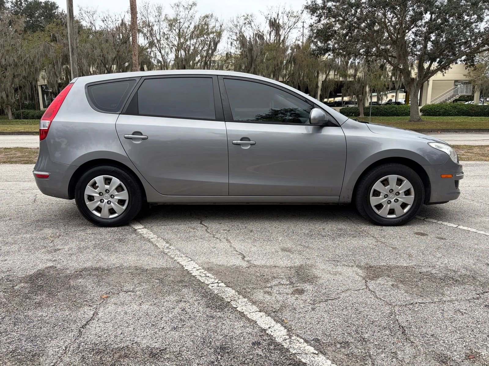 Used 2012 Hyundai Elantra GLS image 4