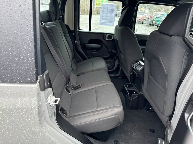 Used 2023 Jeep Gladiator Sport image 12