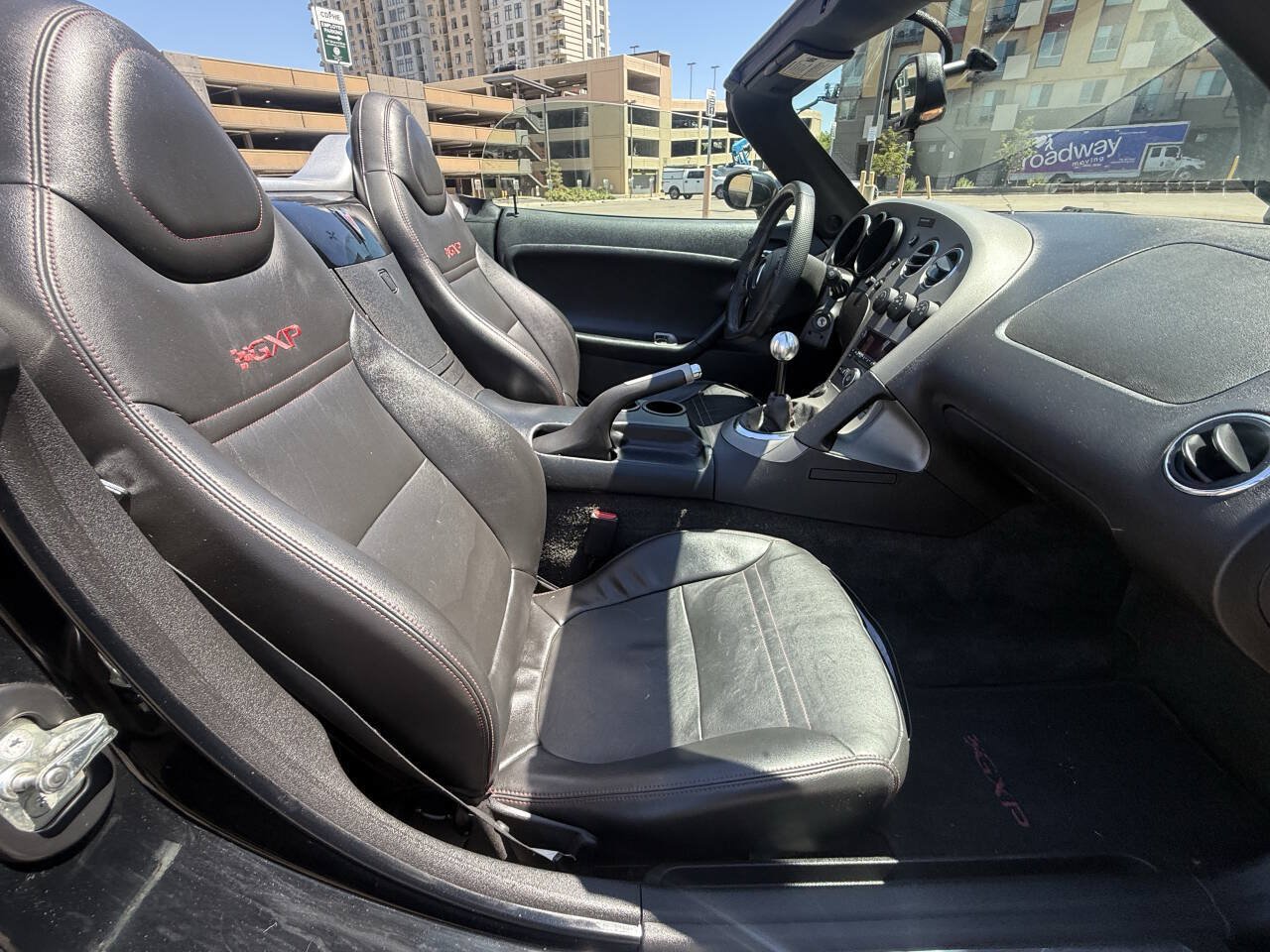 Used 2007 Pontiac Solstice GXP w/ Premium Package RWD image 30