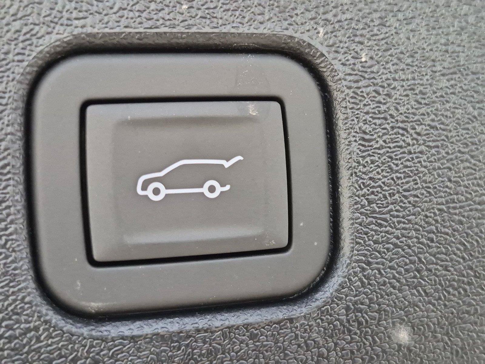 New 2027 Cadillac Optiq Luxury RWD image 31