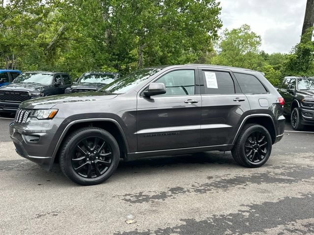 Used 2021 Jeep Grand Cherokee Laredo X AWD/4WD image 23