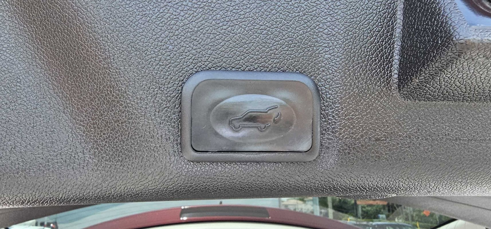 Used 2011 GMC Acadia Denali AWD/4WD image 24