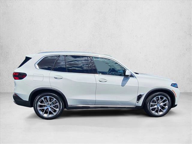 Certified 2024 BMW X5 xDrive50e w/ Executive Package AWD/4WD image 4