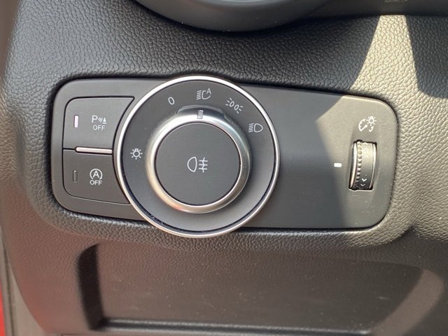 New 2025 Alfa Romeo Giulia AWD w/ Driving Assist Package image 34