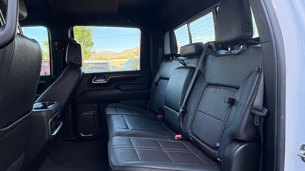 Used 2024 Chevrolet Silverado 2500 High Country w/ LPO, Dark Essentials Package AWD/4WD image 26