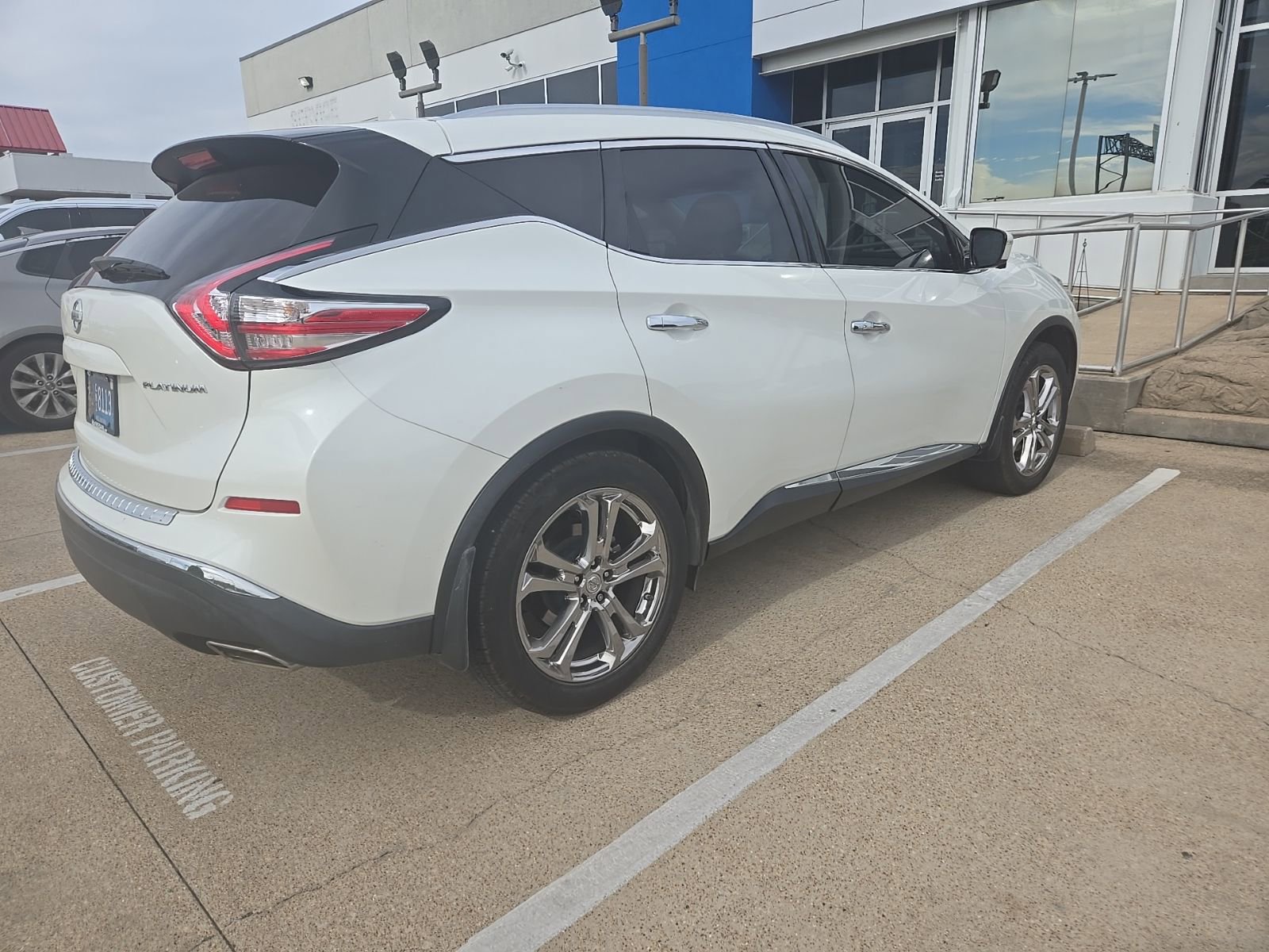 Used 2015 Nissan Murano Platinum w/ Platinum Technology Package image 4