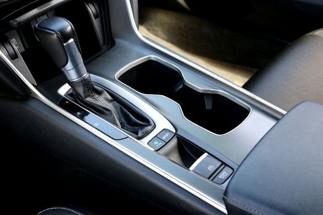 Used 2019 Honda Accord Sport image 18