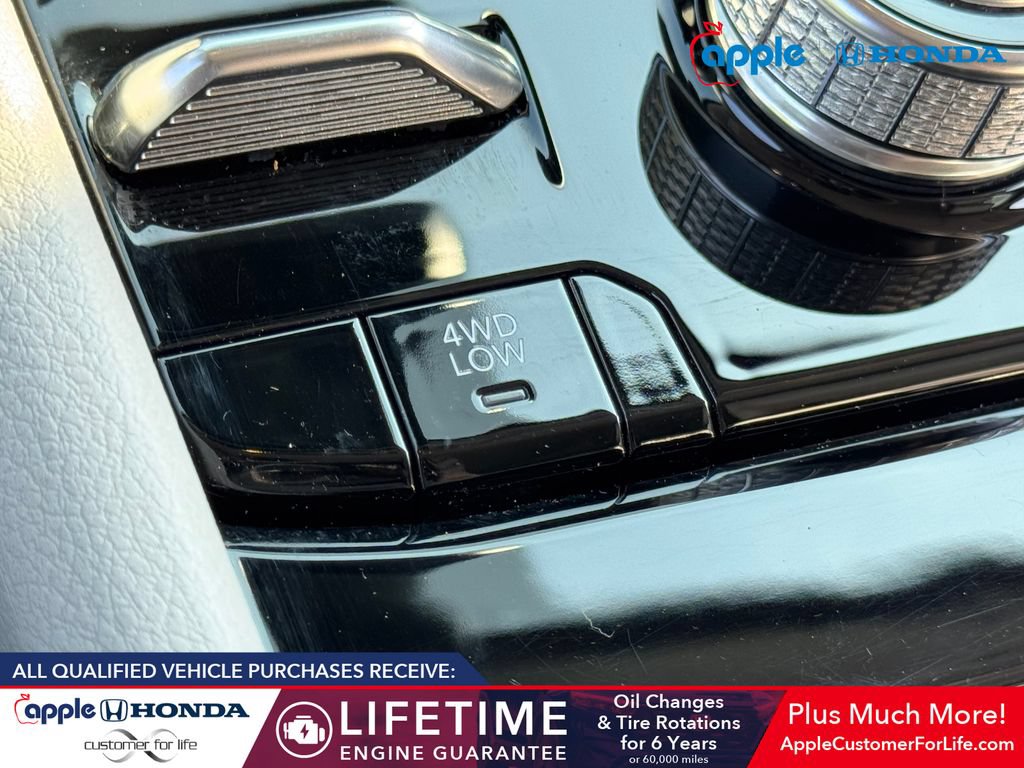Used 2022 Jeep Grand Cherokee Summit w/ Advanced Protech Group IV AWD/4WD image 29