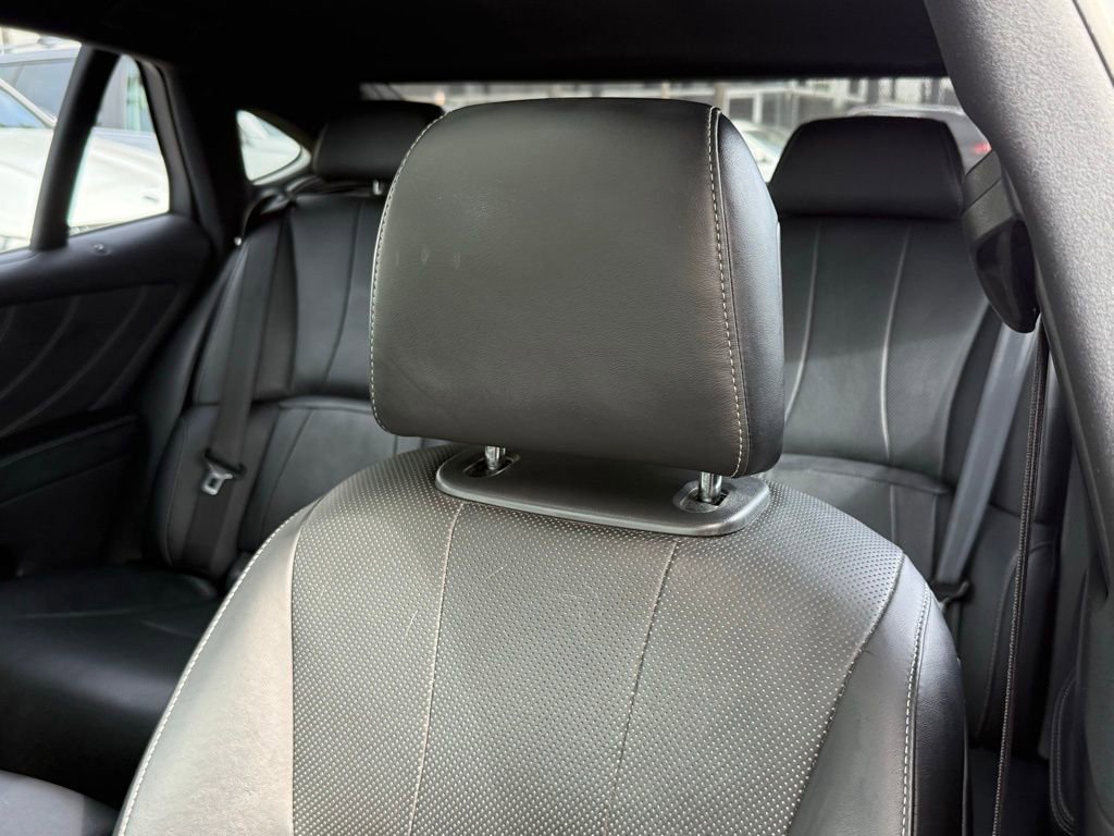 Used 2019 Lexus LS 500 w/ Accessory Package (Z2) RWD image 3