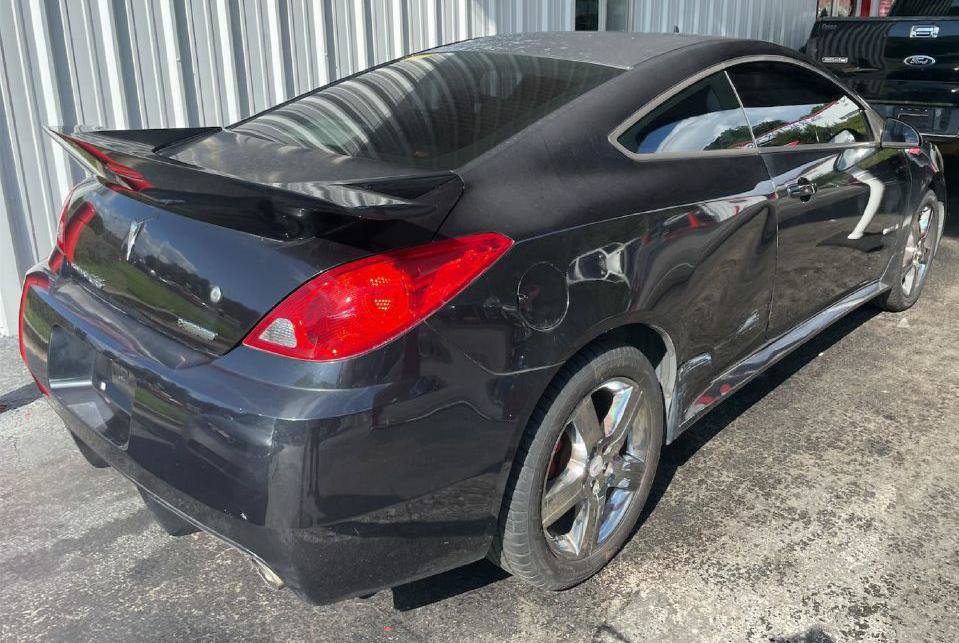 Used 2008 Pontiac G6 GXP w/ Sun And Sound Package FWD image 4