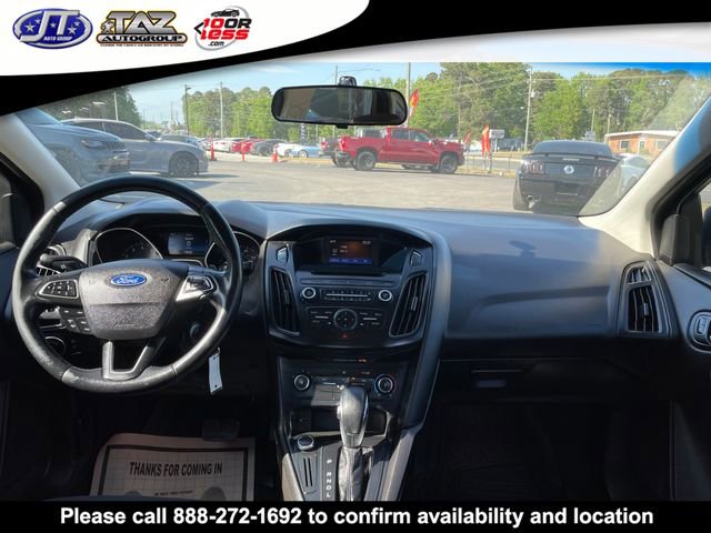 Used 2016 Ford Focus SE w/ SE Sport Package FWD image 14