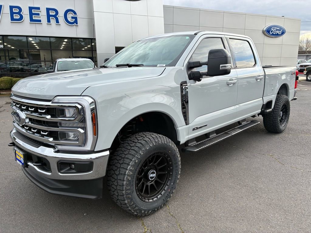 Used 2025 Ford F350 Lariat w/ Camper Package AWD/4WD image 3