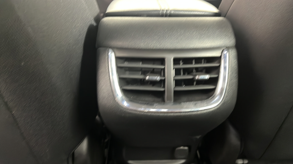 Used 2022 Chevrolet Malibu LT FWD image 35