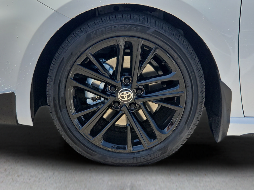 New 2026 Toyota Camry SE w/ Convenience Package FWD image 9