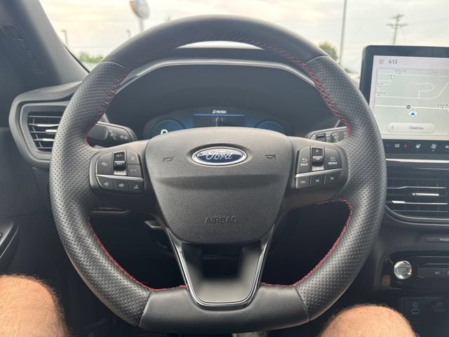 Used 2023 Ford Escape ST-Line Select w/ Tech Pack #2 AWD/4WD image 17