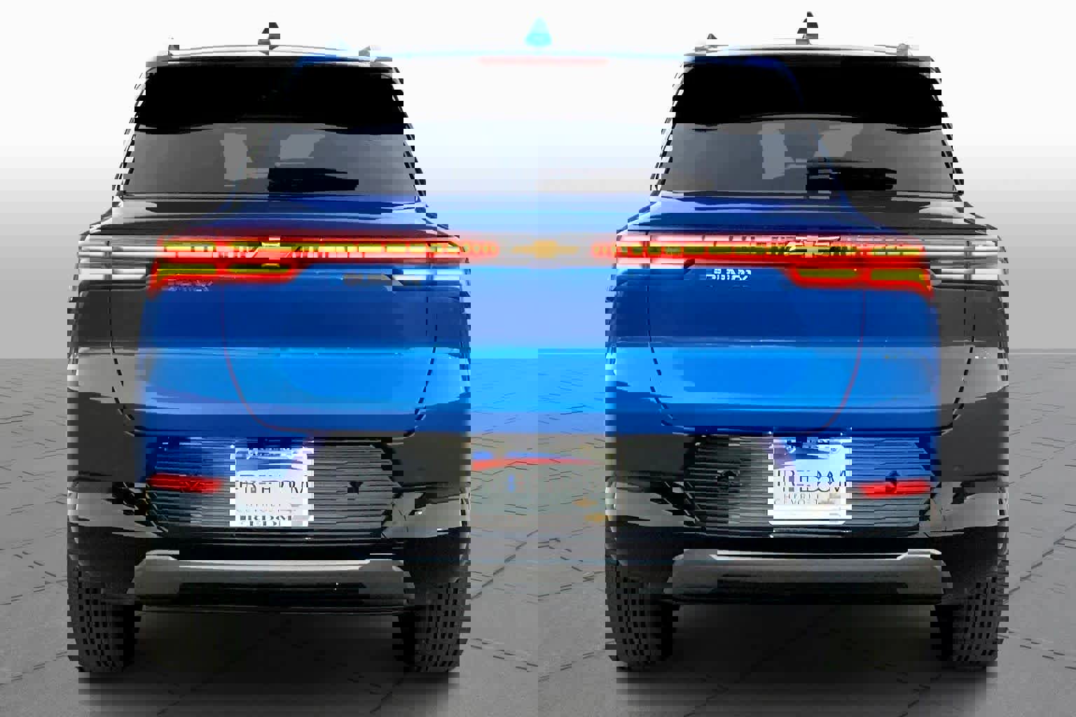 New 2025 Chevrolet Equinox EV LT w/ Convenience Package II image 4