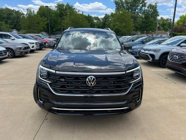New 2026 Volkswagen Atlas SEL Premium R-Line AWD/4WD image 2