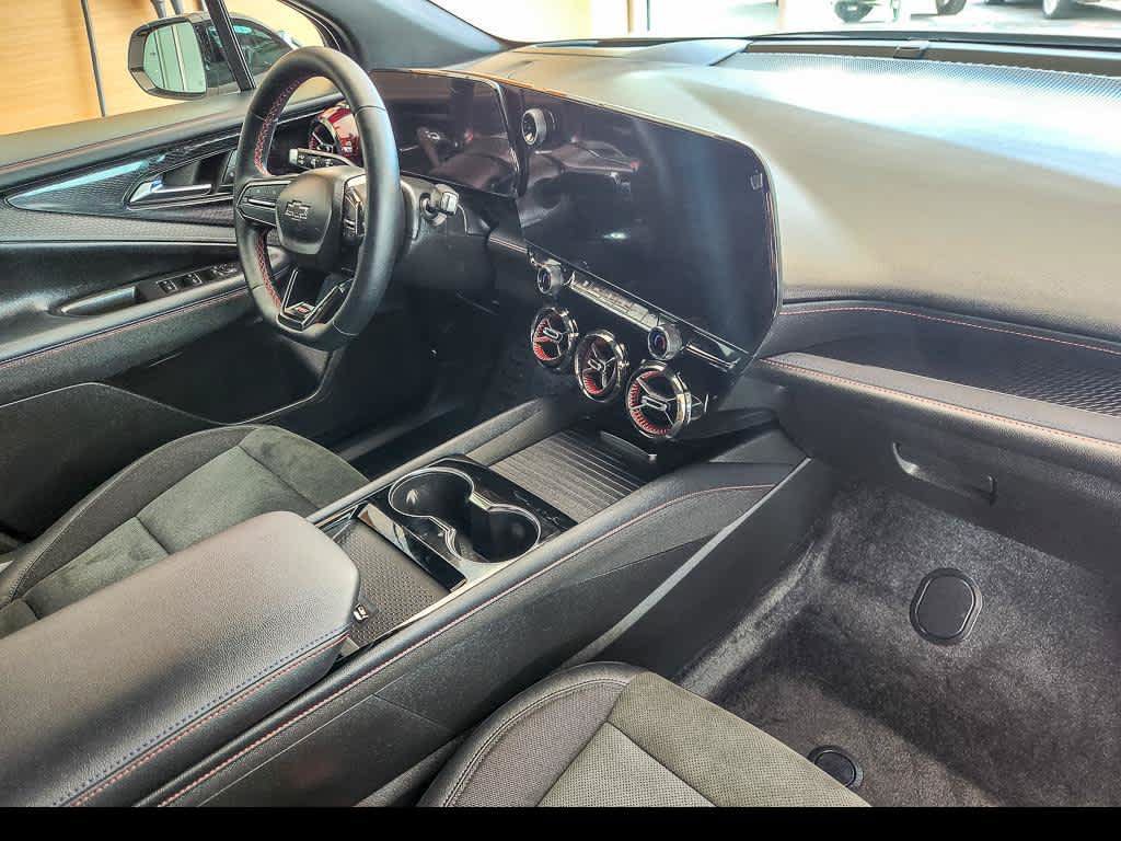 Used 2024 Chevrolet Blazer EV RS AWD/4WD image 25