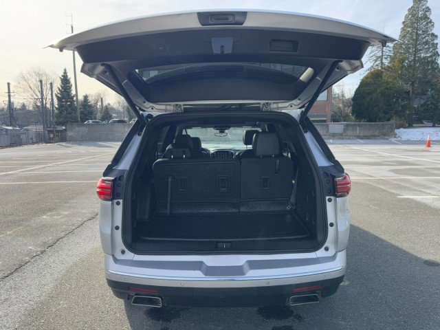 Certified 2022 Chevrolet Traverse Premier w/ LPO, Floor Liner Package image 21