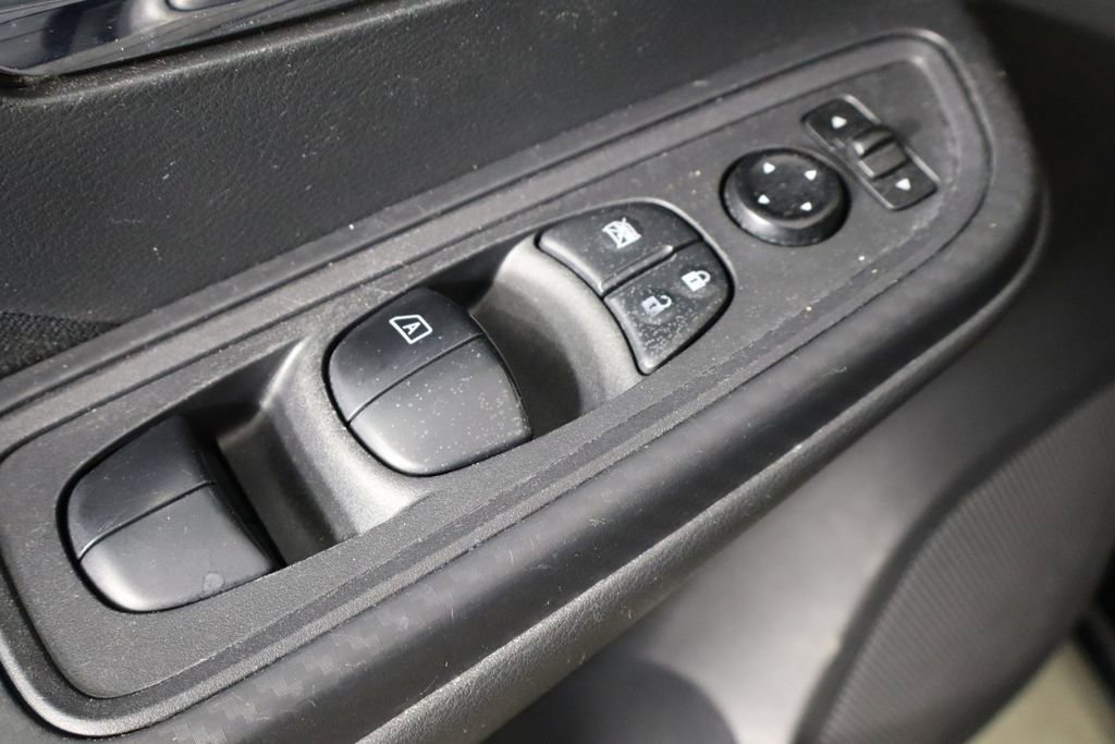 Used 2021 Nissan Versa SV image 18