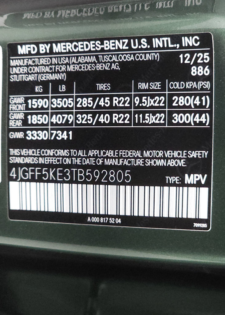Certified 2026 Mercedes-Benz GLS 450 4MATIC w/ AMG Line Exterior image 38