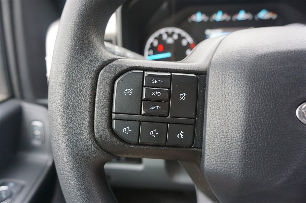 Used 2024 Ford F250 XL w/ XL Chrome Package image 8