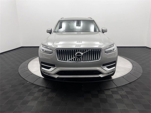 New 2025 Volvo XC90 B5 Core w/ Protection Package Premier image 2