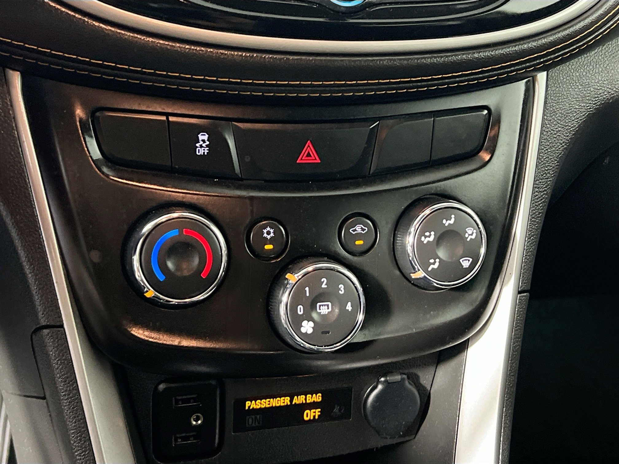 Used 2021 Chevrolet Trax LS w/ Tint and Cruise Package image 26