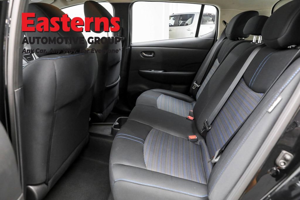 Used 2023 Nissan Leaf S image 21