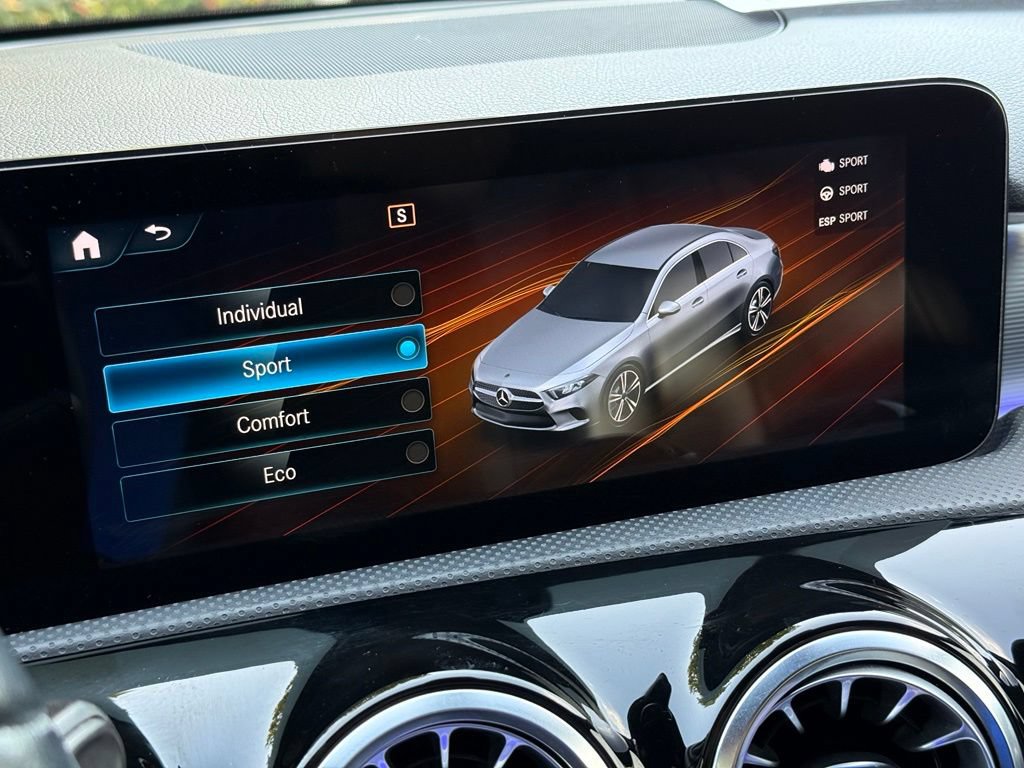 Certified 2022 Mercedes-Benz A 220 image 6