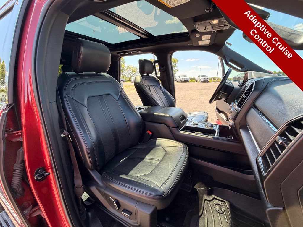 Used 2018 Ford Expedition Limited w/ Equipment Group 301A AWD/4WD image 35