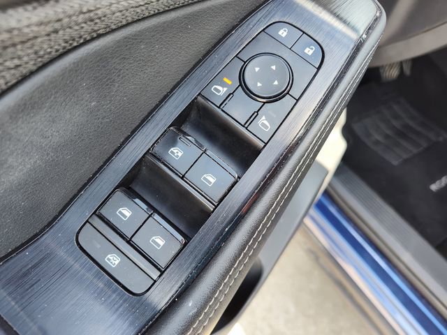 Used 2022 Nissan Rogue SV image 18