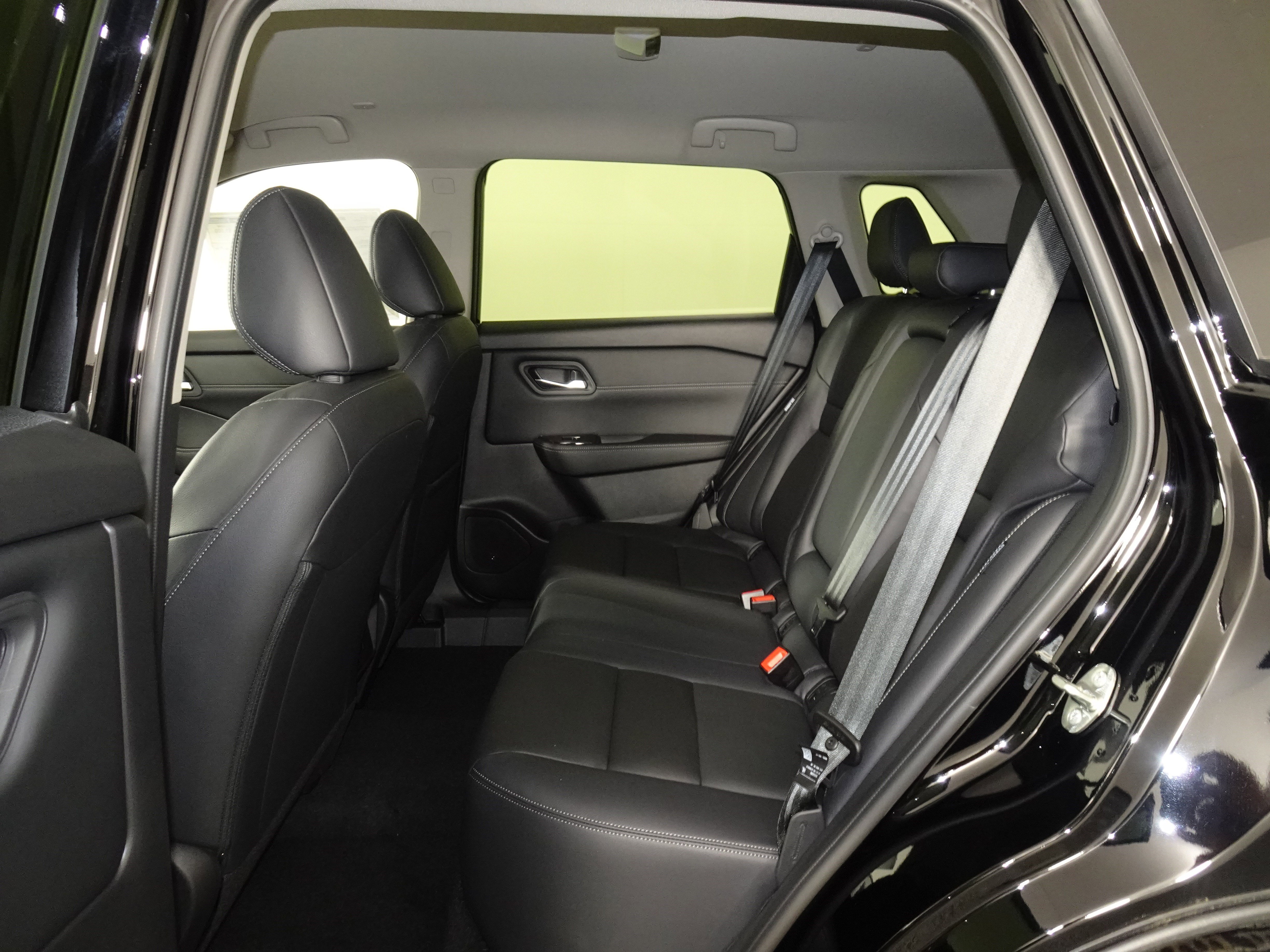 New 2025 Nissan Rogue SL image 7